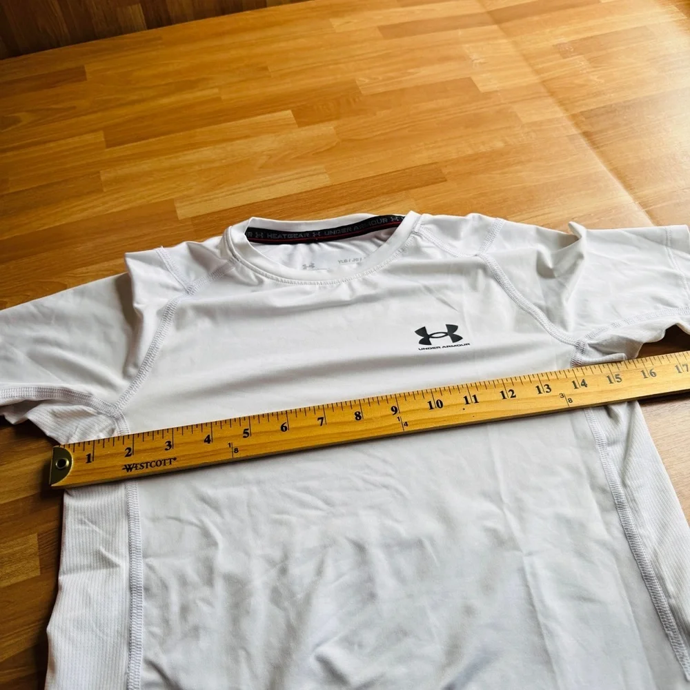 Under armour/pittsburgh short outfit YLG